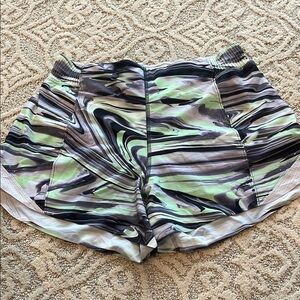 Lululemon limited edition Shorts 4”
